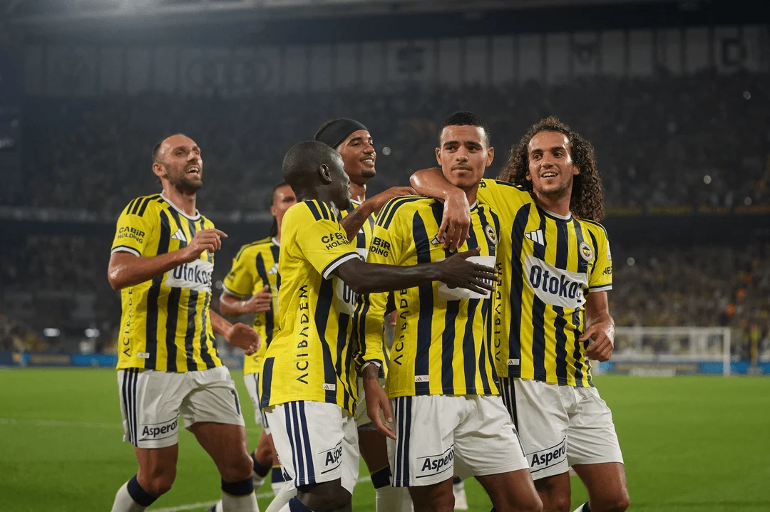 Fenerbahçe Secure Emphatic 4-2 Home Victory Over Konyaspor in Süper Lig Opener