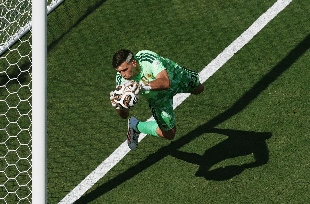 Chelsea Secure Signing of Goalkeeper Emiliano Martinez from Aston Villa