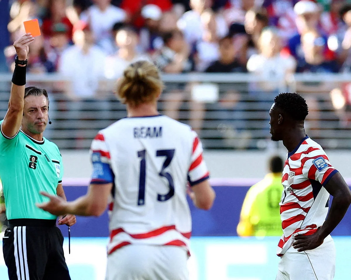 Howard Webb Criticizes FIFA Over Folarin Balogun’s World Cup Red Card Reprieve