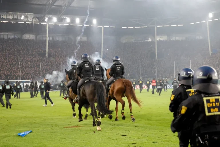 Scores Injured as Violence Disrupts High-Risk German Cup Match Between Mannheim and Kaiserslautern