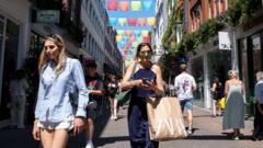 What we know about UK economy grows but experts warn of challenging months ahead