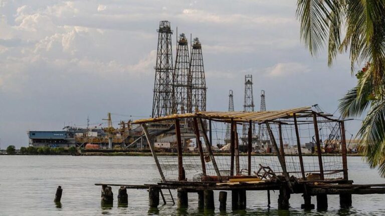 Trump Announces Deal Securing US Control Over 65 Billion Barrels of Venezuelan Oil