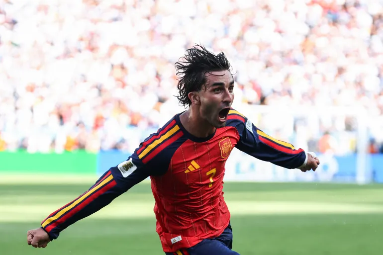 What we know about Spanish World Cup winner Ferran Torres joins Paris Saint-Germain from Barcelona
