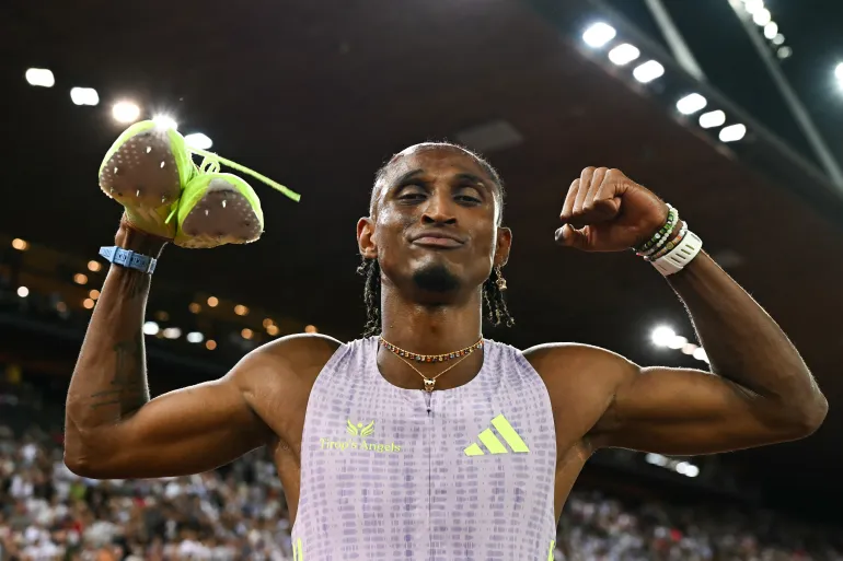 Dos Santos and Russell Shatter World Records in Thrilling Zurich Diamond League Meet