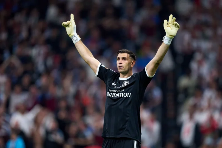 Chelsea Face Competition From Tottenham for Aston Villa Goalkeeper Emiliano Martinez