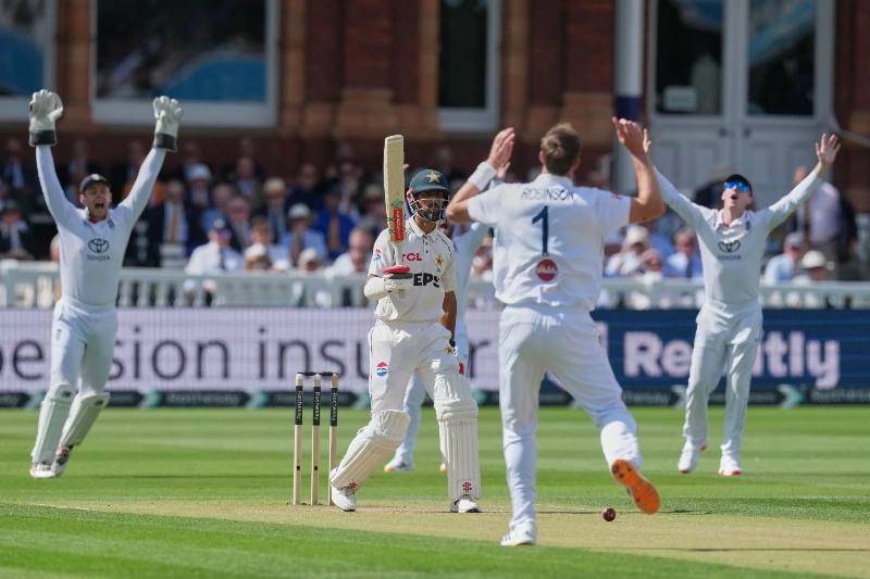 England Bowled Out for 290 Before Reducing Pakistan to 16-2 at Lord’s