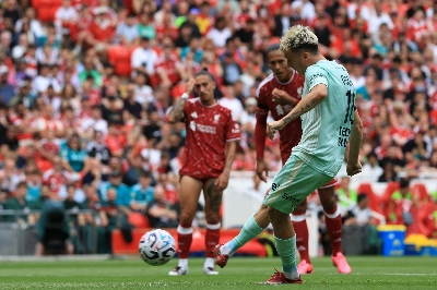 Liverpool manager Iraola concerned by fading performance levels after Monaco defeat