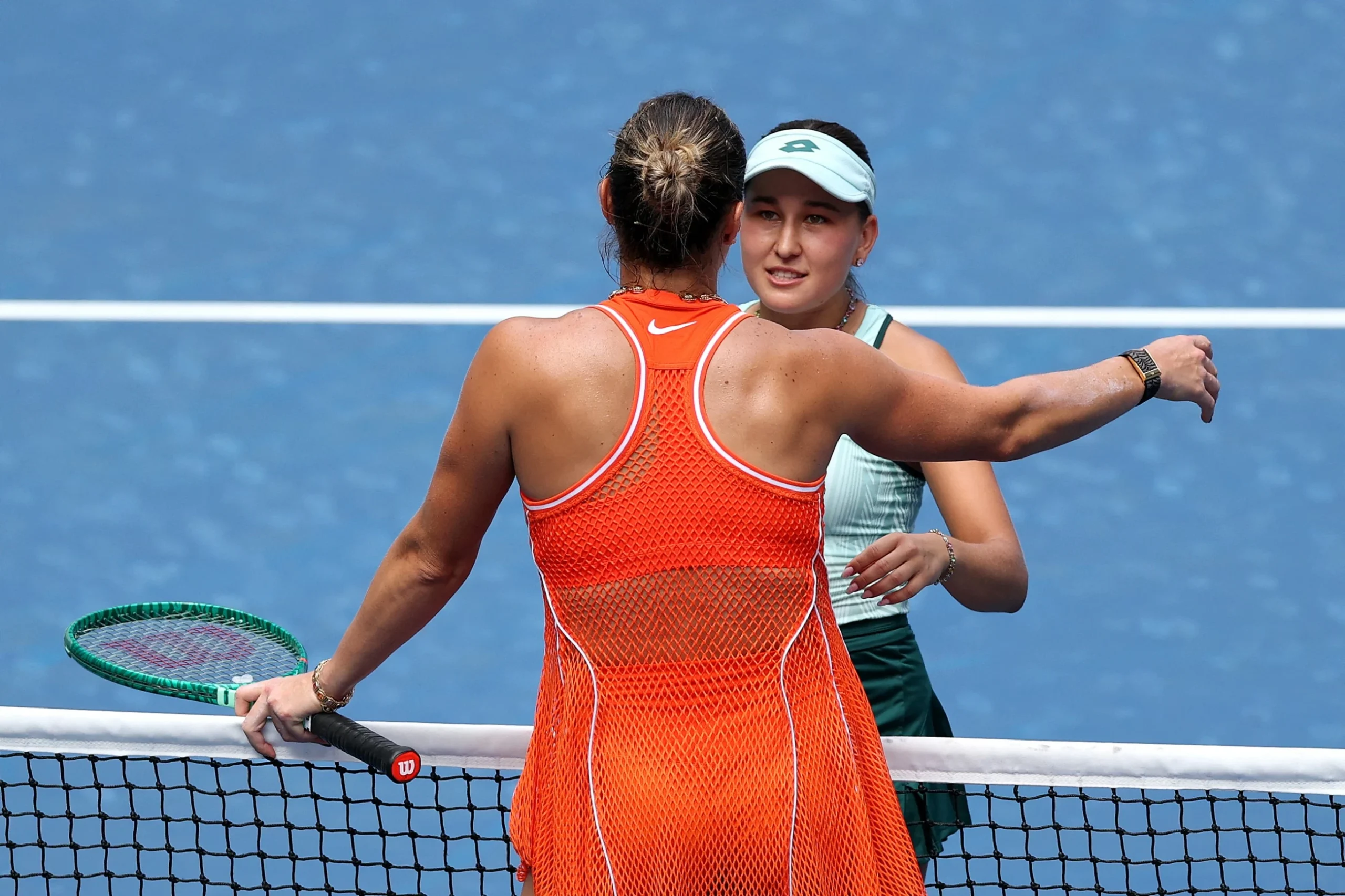 Defending Champions Alcaraz and Sabalenka Advance to US Open Round of 16