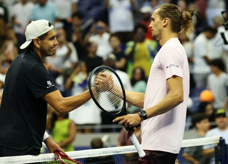 Alexander Zverev Cruises Past Alejandro Tabilo to Secure US Open Round of 16 Spot