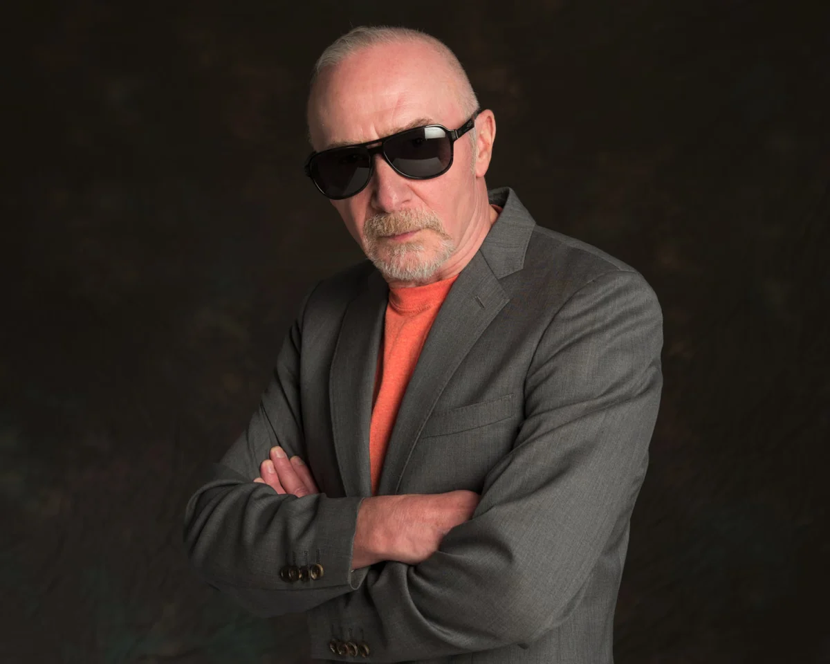 Graham Parker on Five Decades of Music, Hollywood, and Avoiding the Traps of Stardom