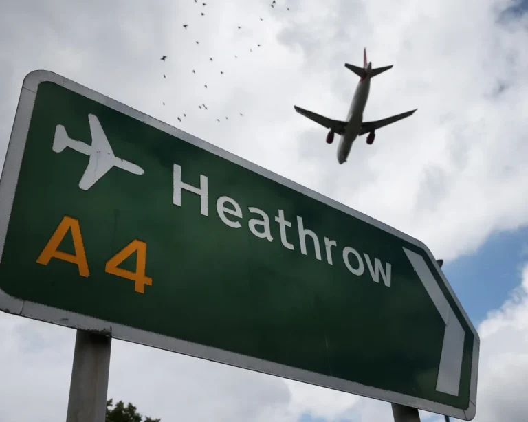 Heathrow Expansion Hits Four-Year Delay Amid Political Uncertainty