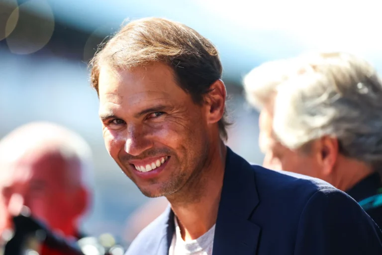 Marta Nadal Shares Seaside Photos as Rafael Prepares Exhibition