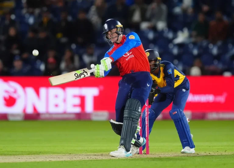 England Dominates Sri Lanka in Second T20 Victory