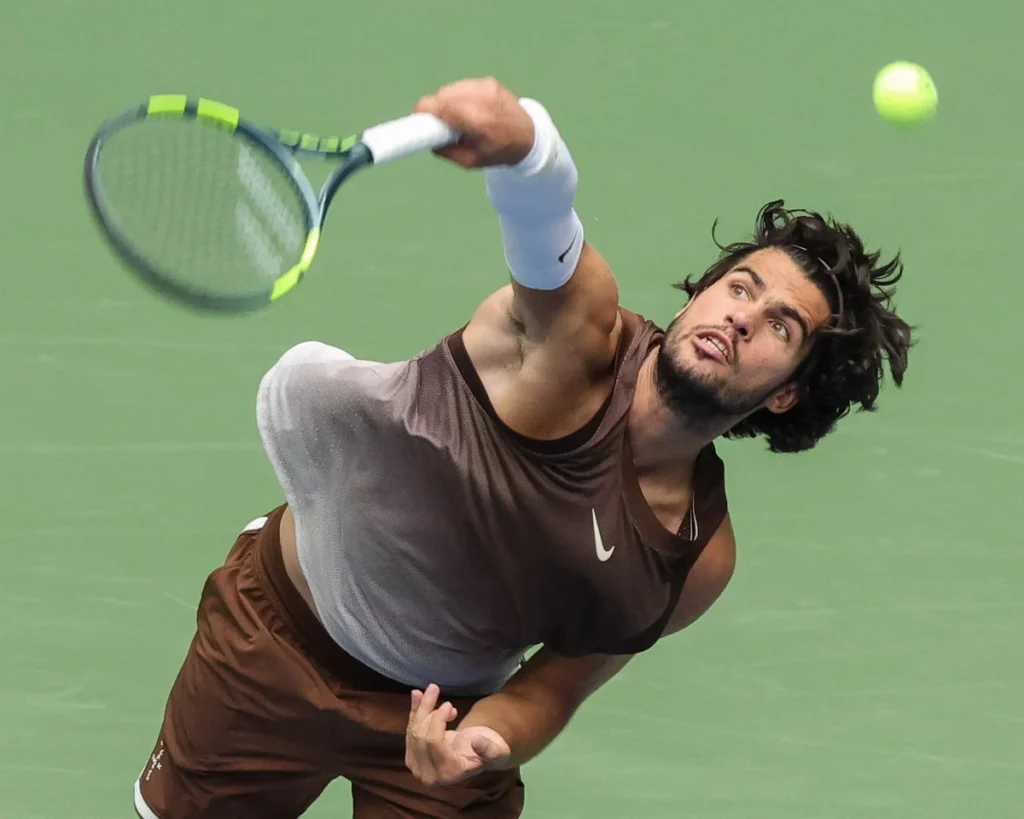 Carlos Alcaraz Makes Triumphant Return to US Open With Straight-Sets Victory