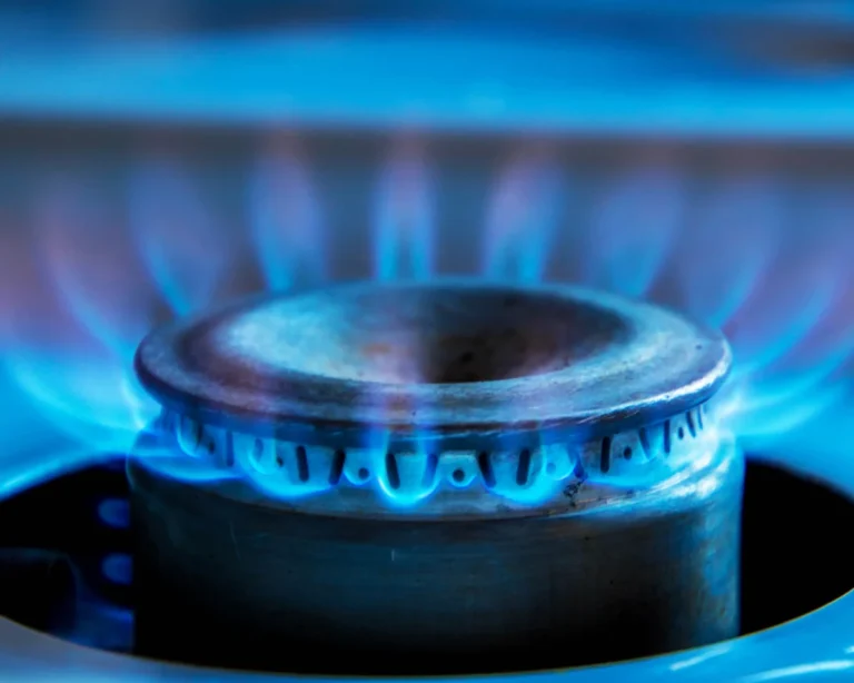 UK Energy Bills Forecast to Climb by £276 in