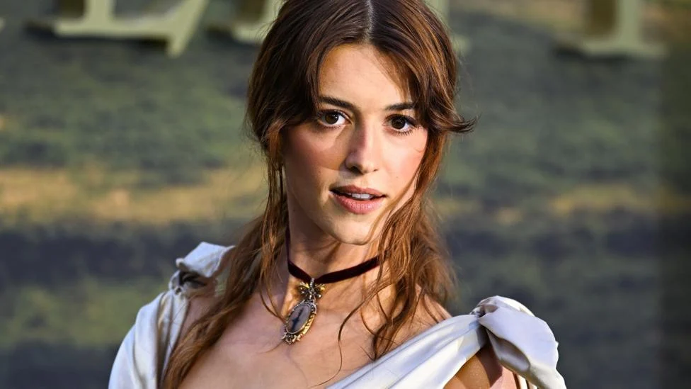 Daisy Edgar-Jones Embraces Her Inner Elinor for New Film