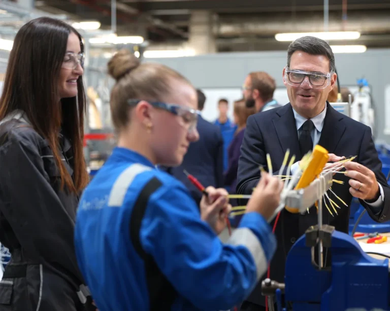 UK Defence Firms Pledge 40,000 Jobs for Young People