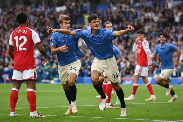 Brighton Stun Arsenal 3-0 as Manchester City Take Premier
