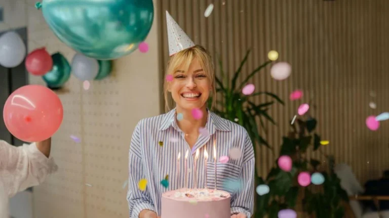 How to Maximize Birthday Freebies and Discounts from Major Retailers
