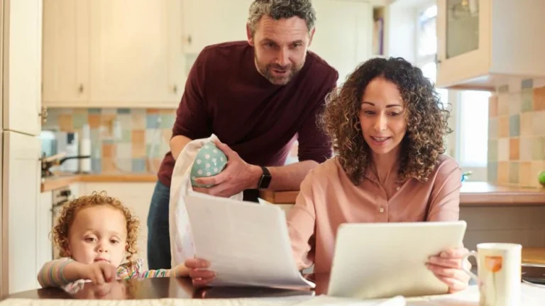 Report Reveals Nearly Half of UK Households Miss Out on Economic Growth Benefits