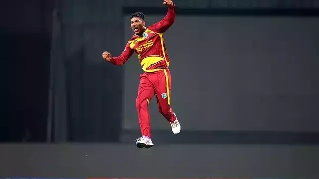 Tridents Edge Kingsmen in Last-Ball Thriller to Seal Playoff Spot