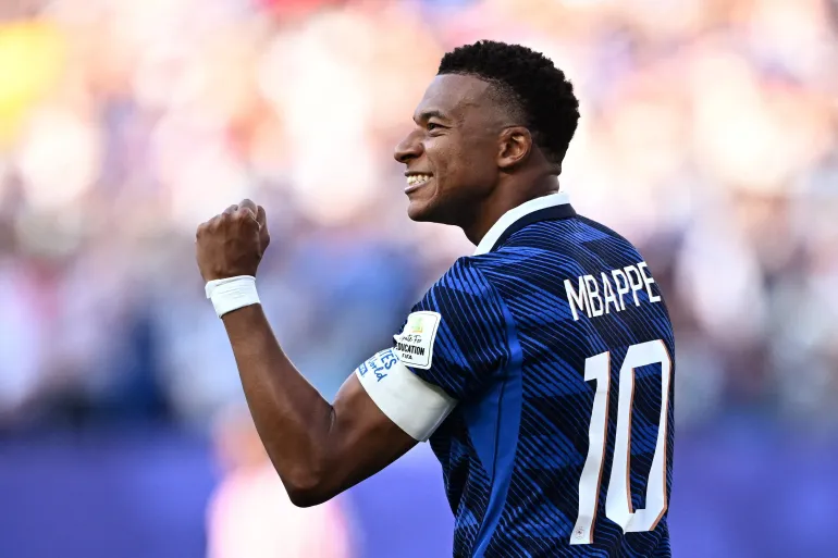 Can Kylian Mbappe Win the 2026 Ballon d’Or Without Trophies?
