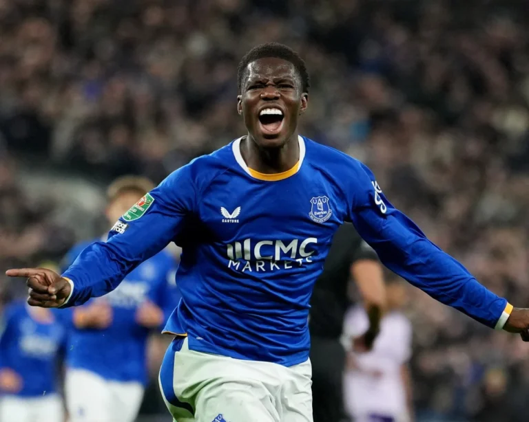 Everton Down Newcastle 3-1 to Secure Quarter-Final Spot
