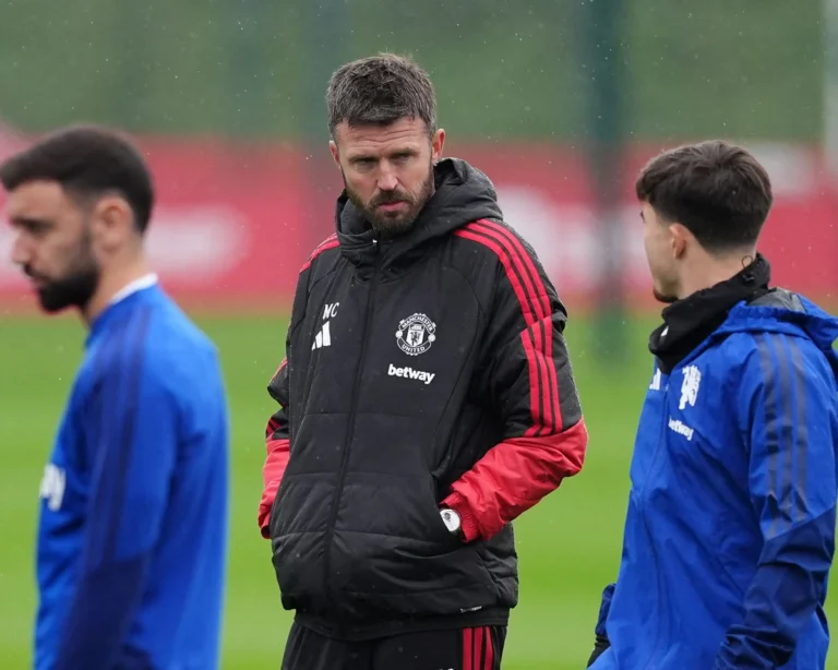 Michael Carrick Rejects ‘Toxic’ Claims as United Face Injury
