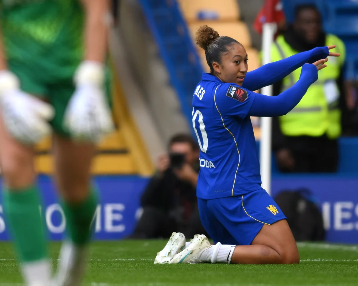 Chelsea Cruise Past Tottenham with Six-Goal WSL Display