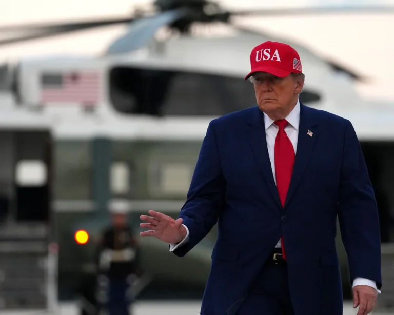 Trump Blocks New Russia Sanctions Amid Tension with Ukraine