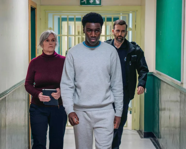 David Tennant and Siobhan Finneran Lead Intense New Time