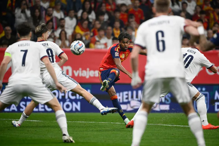 Lamine Yamal Leads Spain Past Czechia in Nations League