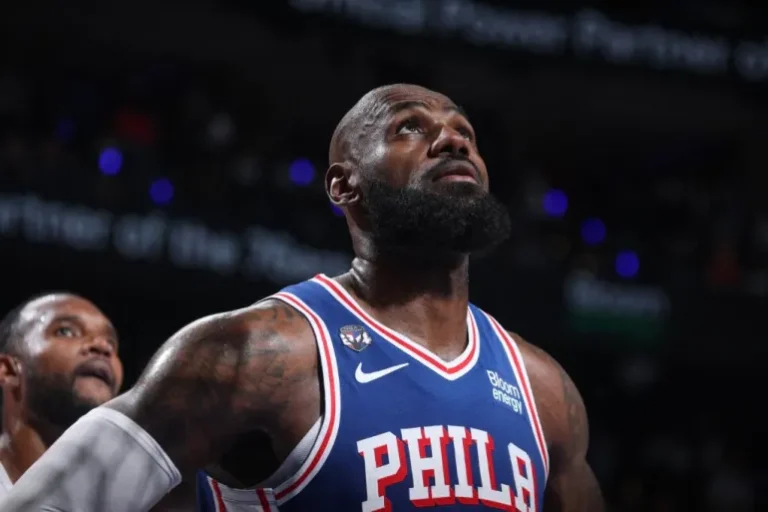 LeBron Leads 76ers in Historic Comeback After Trump Criticism