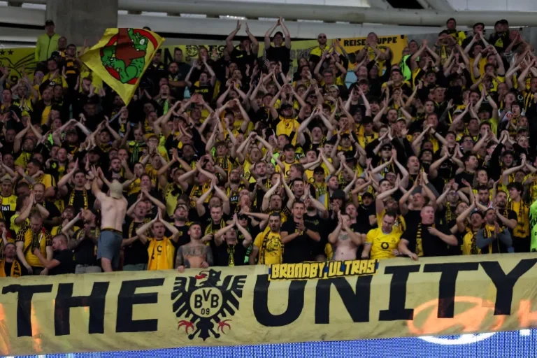 Borussia Dortmund Launches Rewards for Phone-Free Matchdays