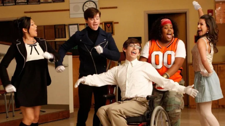 Glee Musical Drama Officially Set for Television Reboot