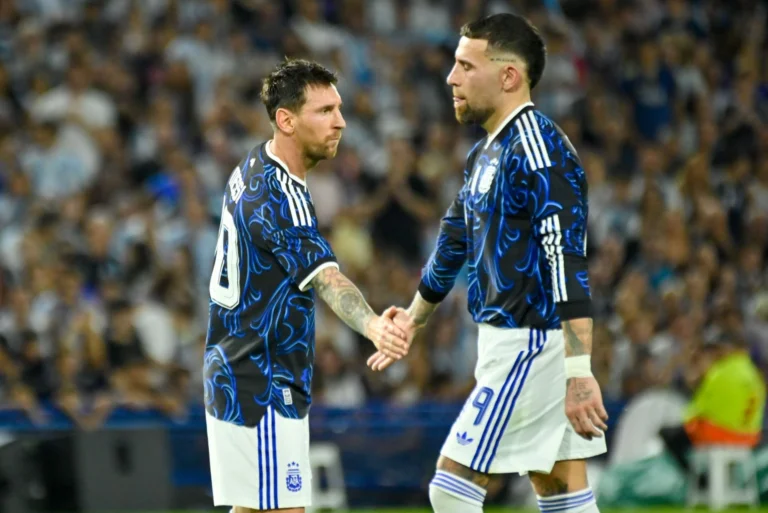 Otamendi Salutes Messi Following Final Argentina Appearances