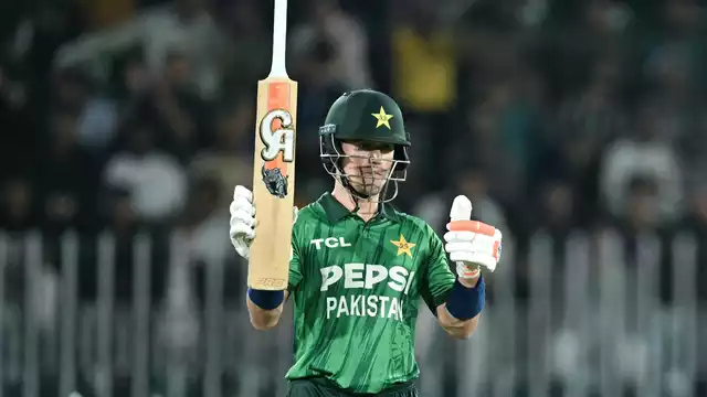Sadaqat and Farhan Power Pakistan to Series-Clinching Win