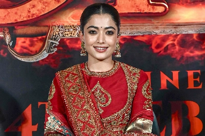 Rashmika Mandanna Praises Vijay Deverakonda's Work Ethic on Ranabaali