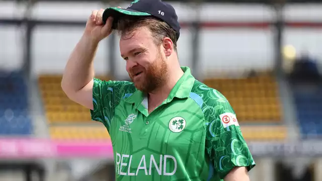 Hoey three-fer, Stirling fifty set up convincing win for